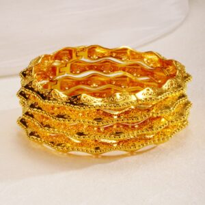 Exquisite Gold Plated Bangle DJ113